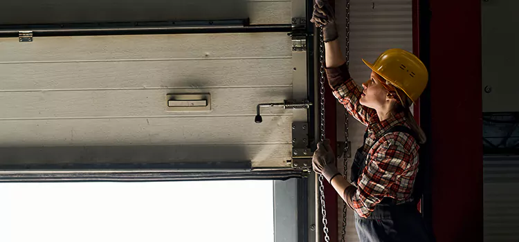 Addressing Common Garage Door Stoppage Issues in El Centro, CA